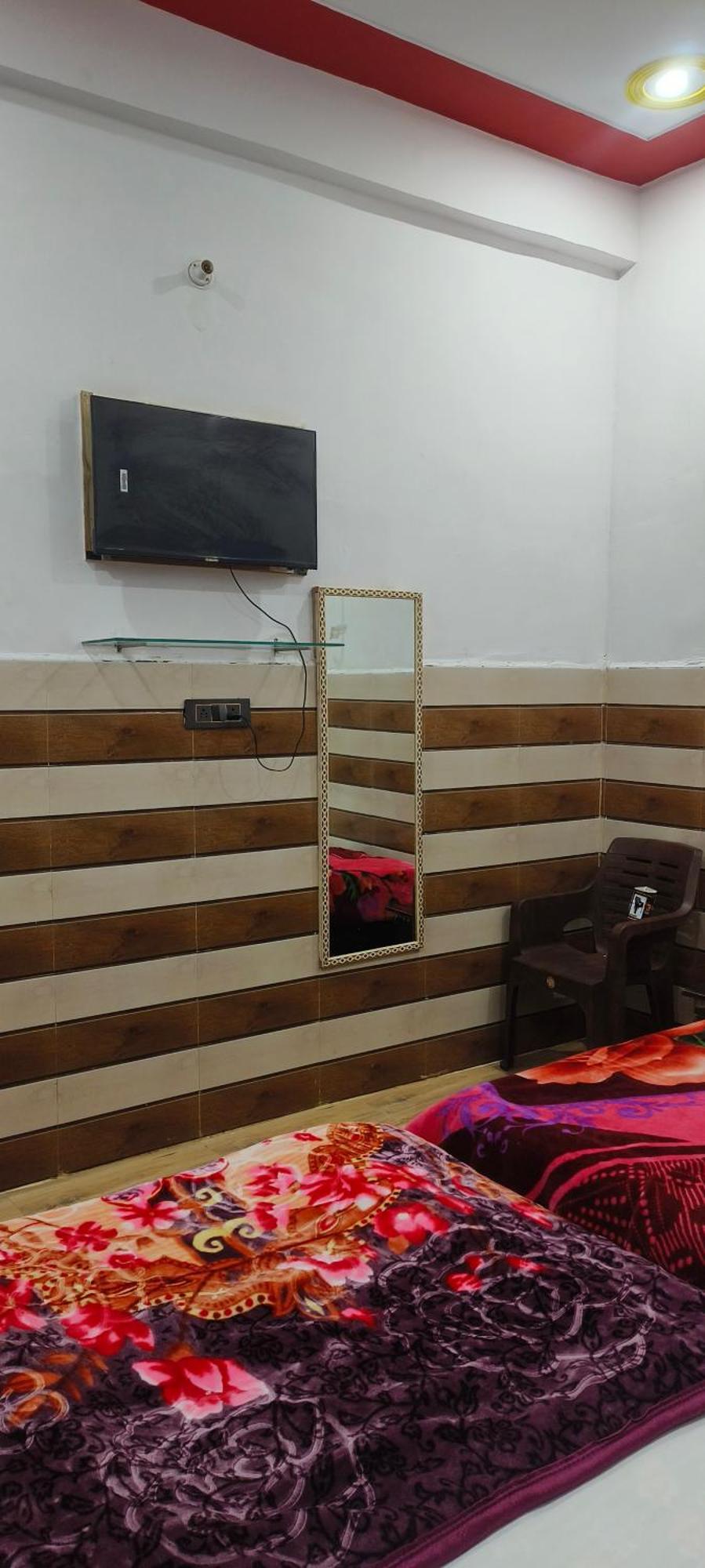Hotel K.D.Dham Near Prem Mandir1 à Vrindāvan Extérieur photo