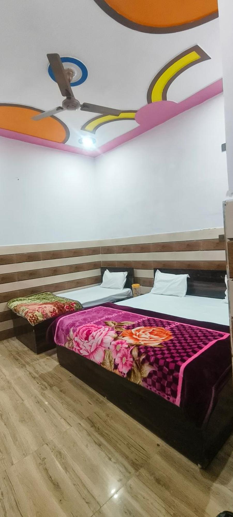 Hotel K.D.Dham Near Prem Mandir1 à Vrindāvan Extérieur photo