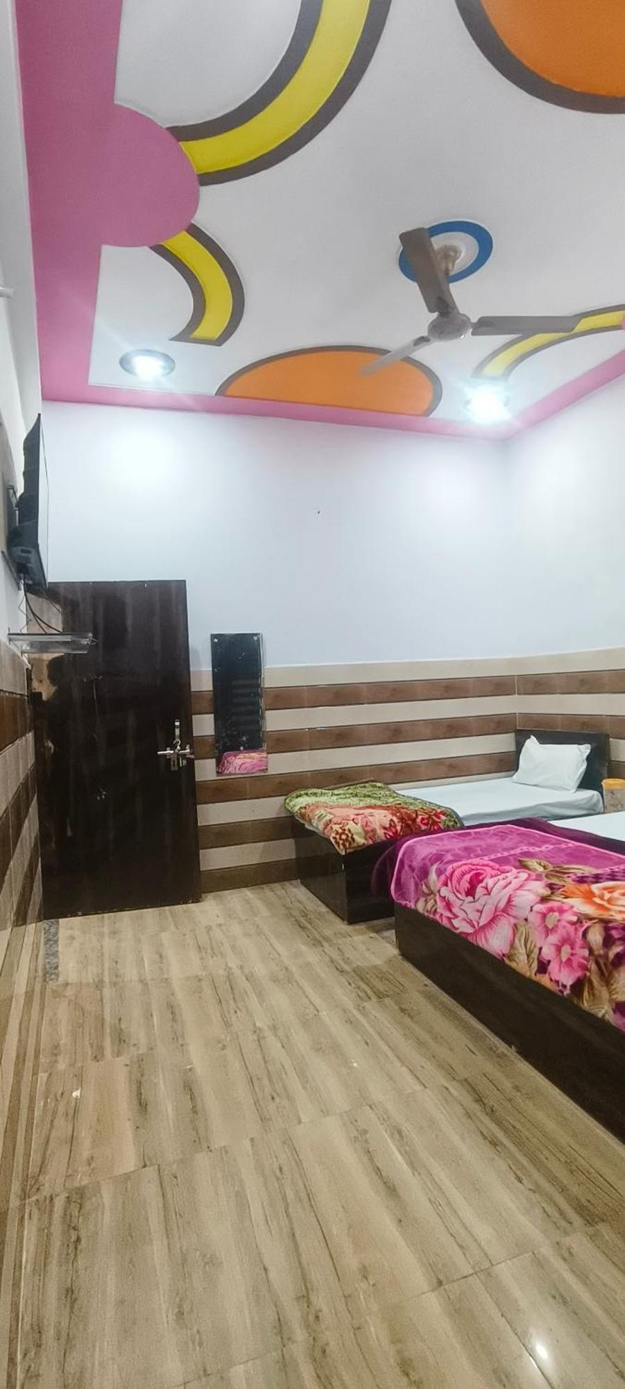 Hotel K.D.Dham Near Prem Mandir1 à Vrindāvan Extérieur photo