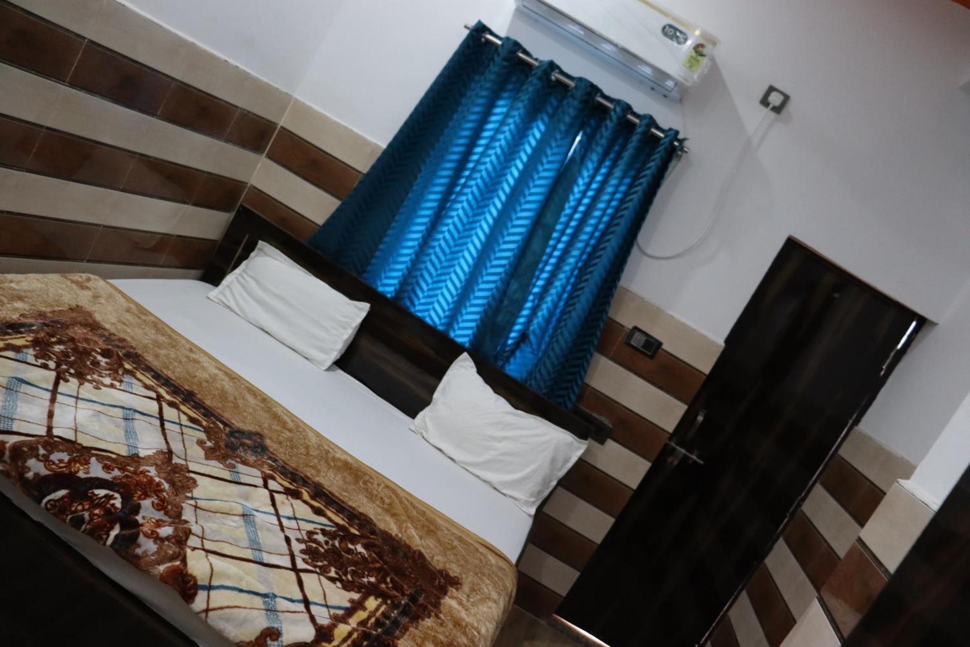 Hotel K.D.Dham Near Prem Mandir1 à Vrindāvan Extérieur photo